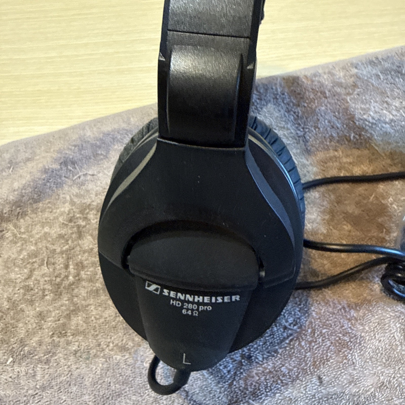 Sennheiser HD 280 Pro Studio Headphones 64 Ohm TESTED WORKS Sounds Great