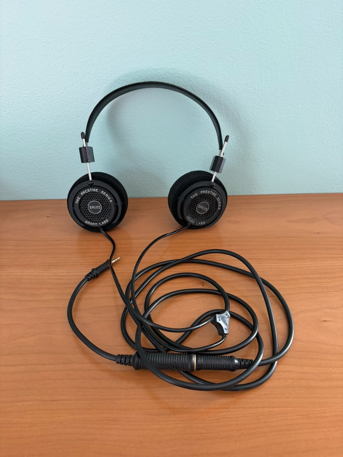 Grado SR125 Prestige Series Open Back Headphones NEW Ear Pads + 1/4 Adapter