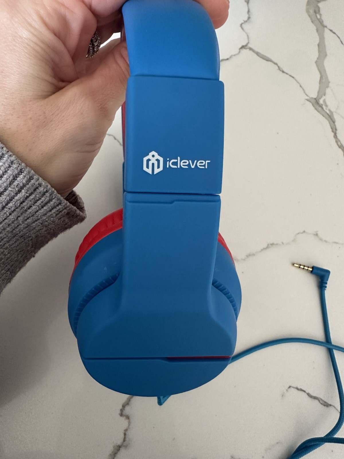 iClever Kids Headphones For School Travel, Safe Volume, Over-Ear Girls Boy *READ