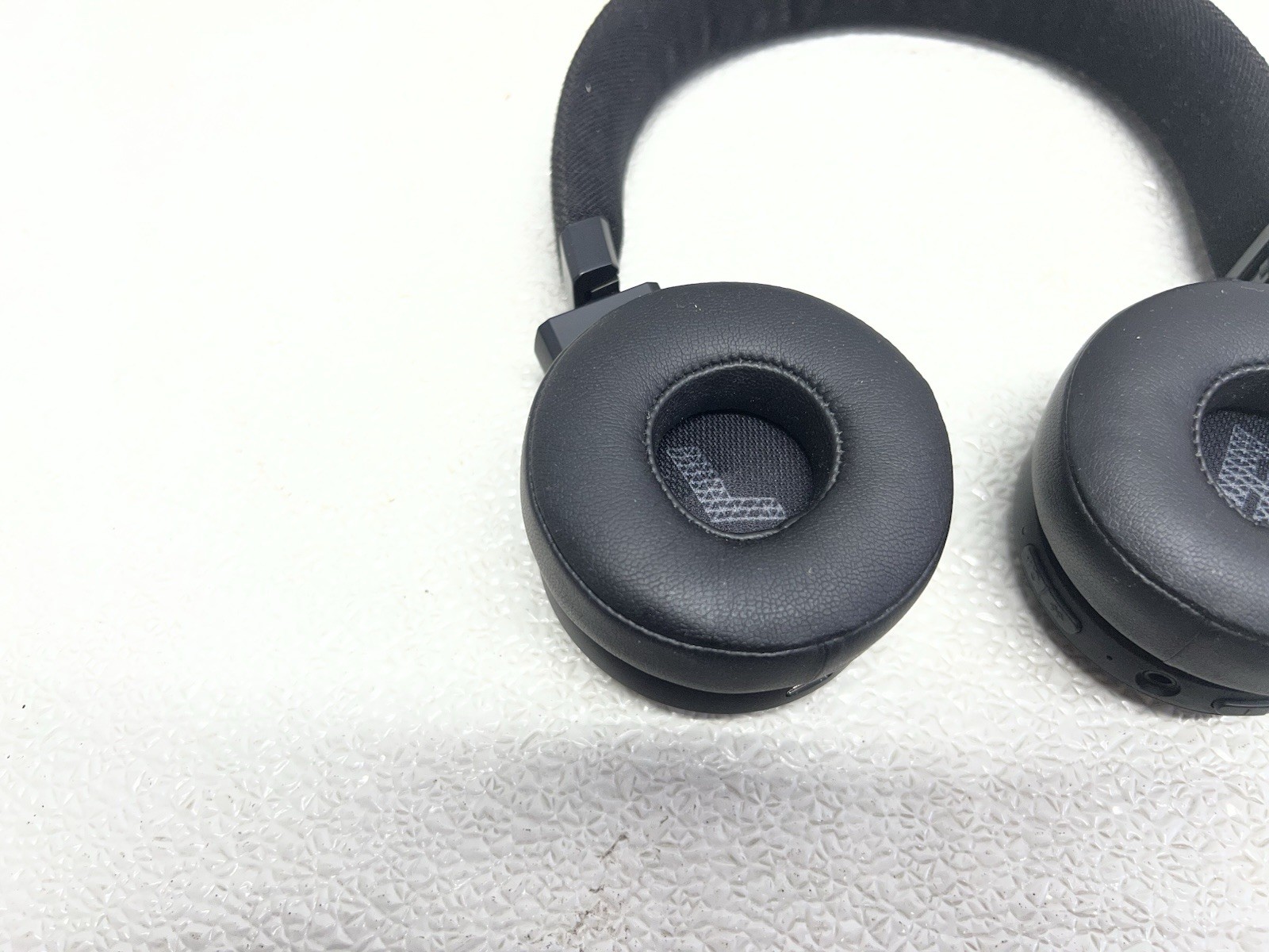 JBL Live 675NC True Adaptive Noise Cancelling Bluetooth Headphones –