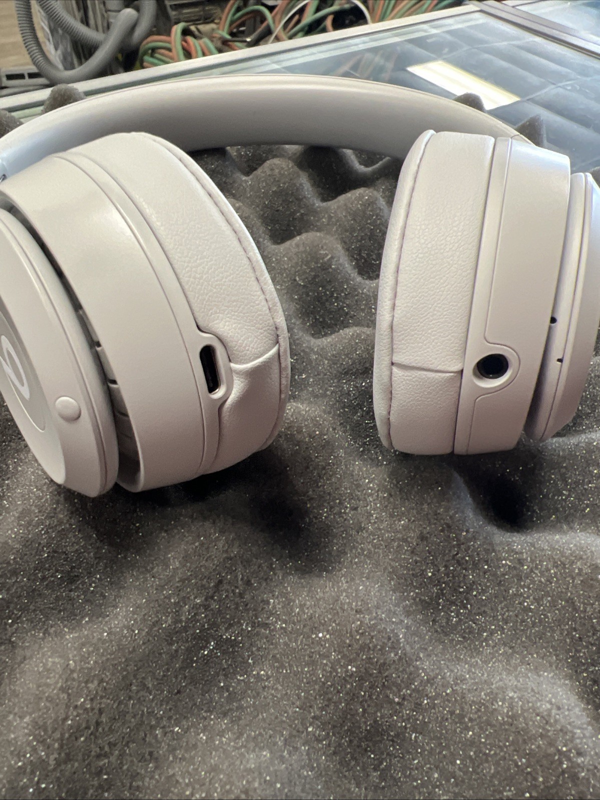 Beats by Dr. Dre Solo4 Wireless On-Ear Headphones MATTE GRAY MG7J4LL/A | SEALED