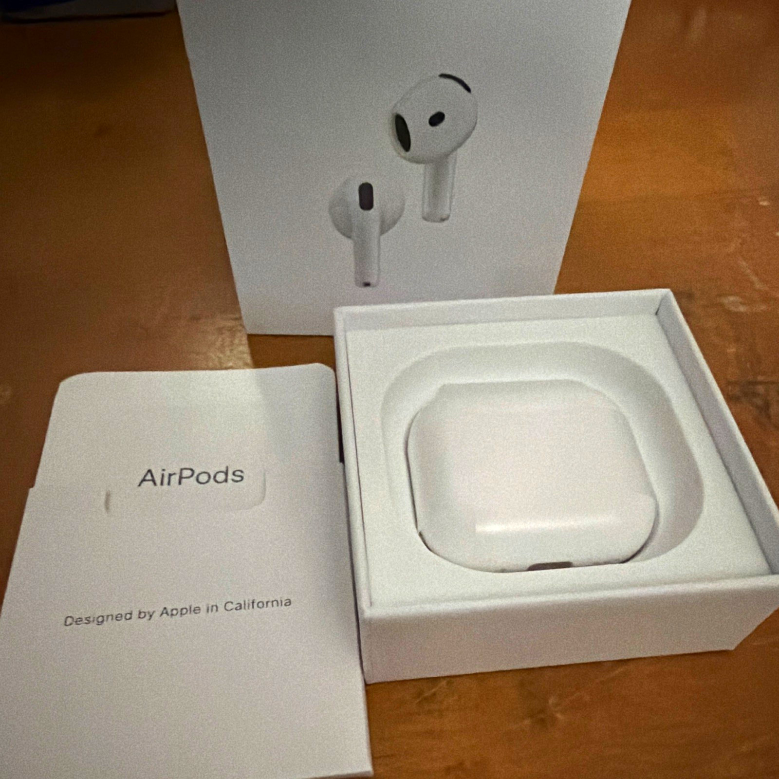 Apple AirPods 4 ANC White Wireless In-Ear Earbuds Bluetooth USB-C