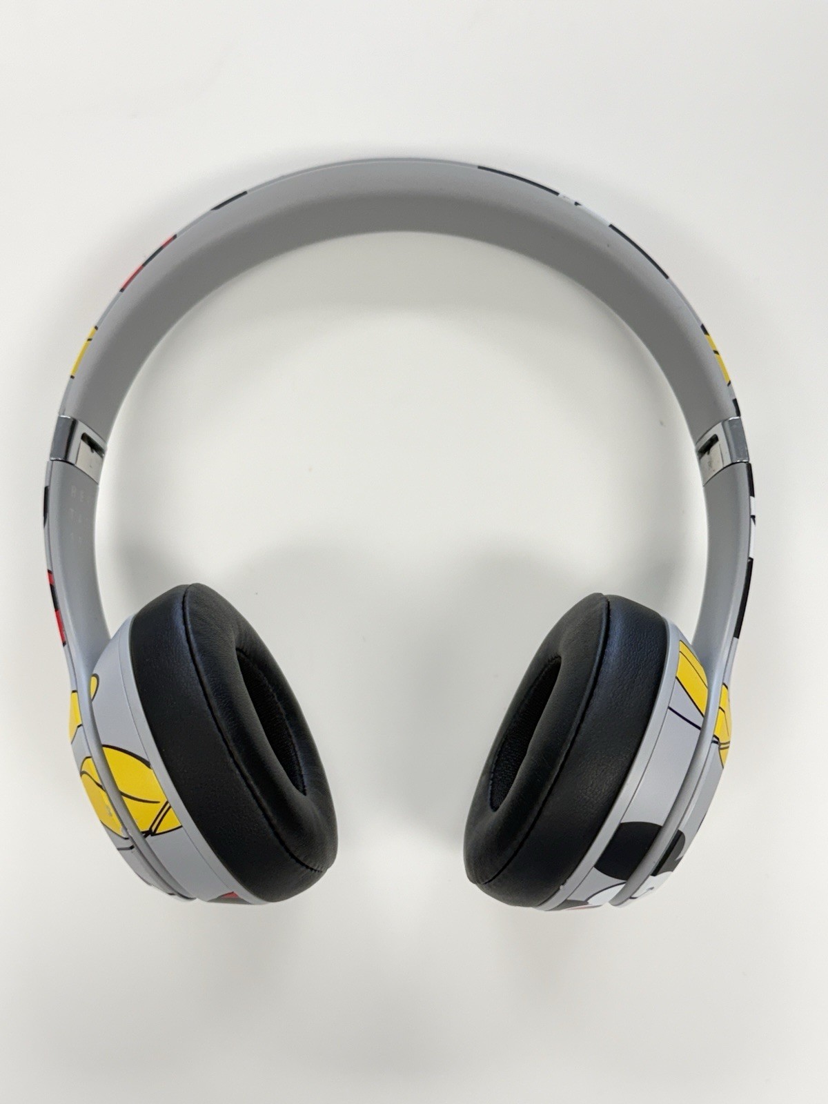 Beats Solo3 Wireless Mickey Mouse 90th Anniversary Edition A1796