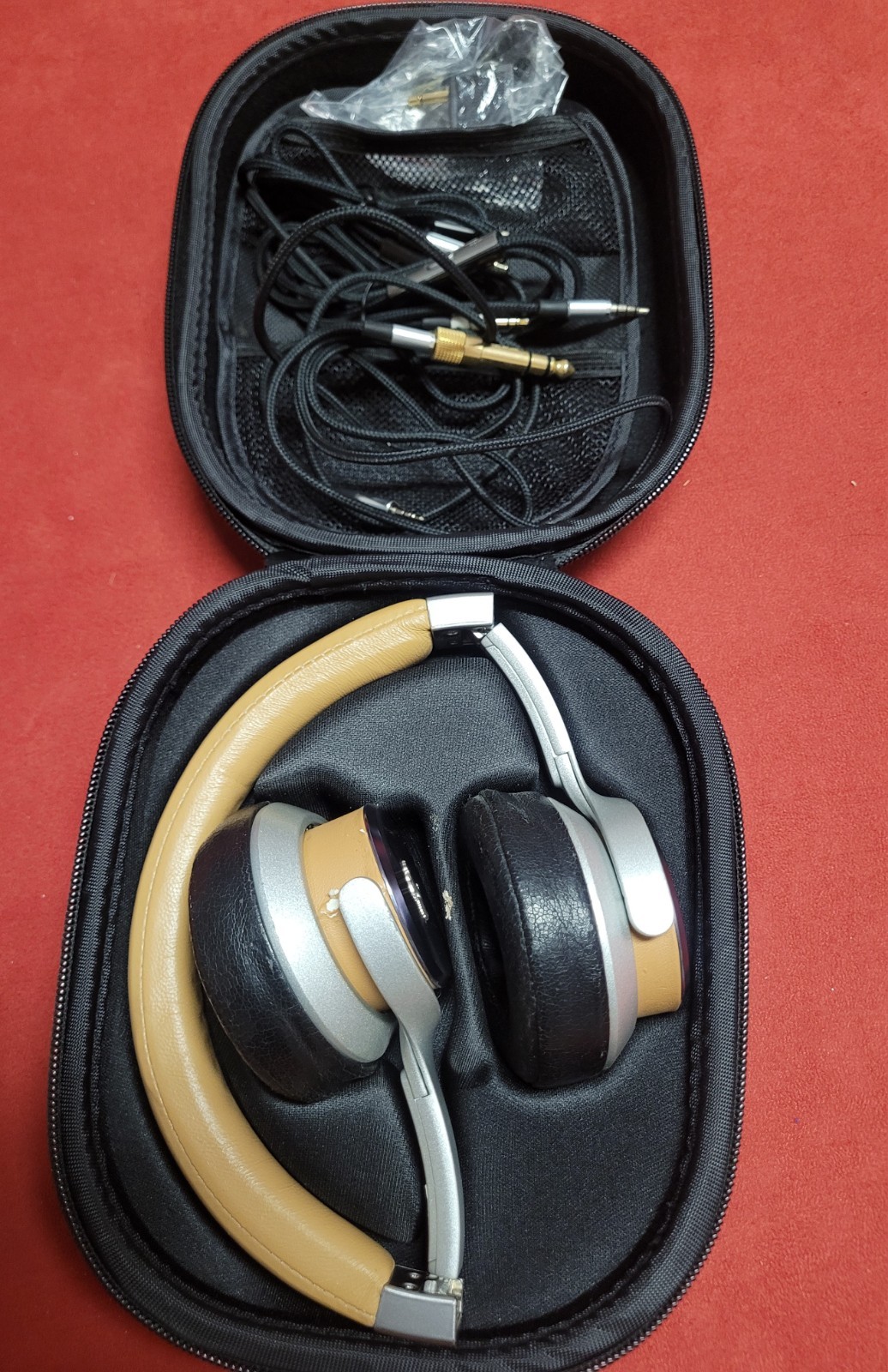 Ferrari HIFI Audio Headphones, Special Edition