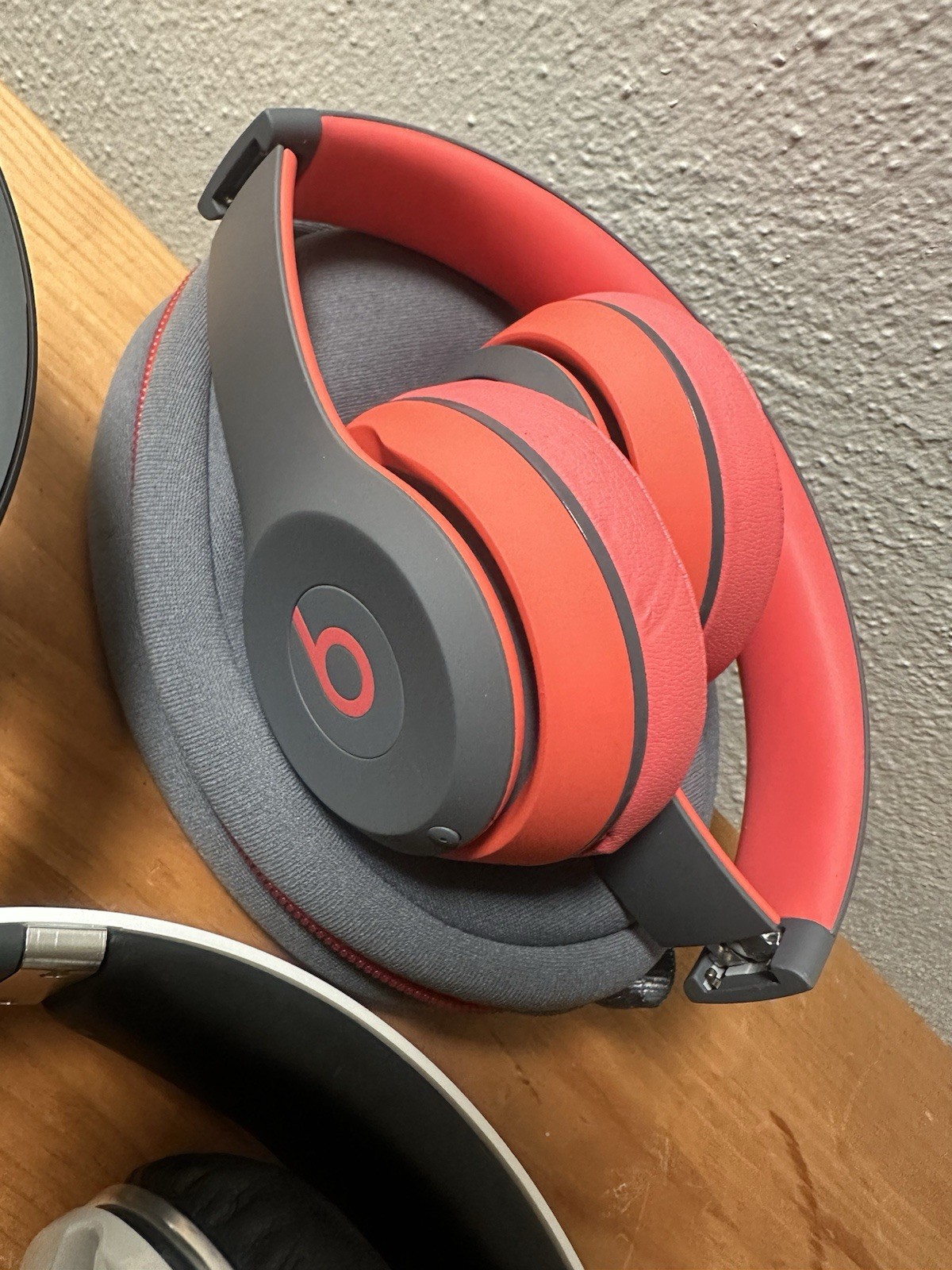 Lot Of 4 Beats Headphones Por Parts Or Not Working