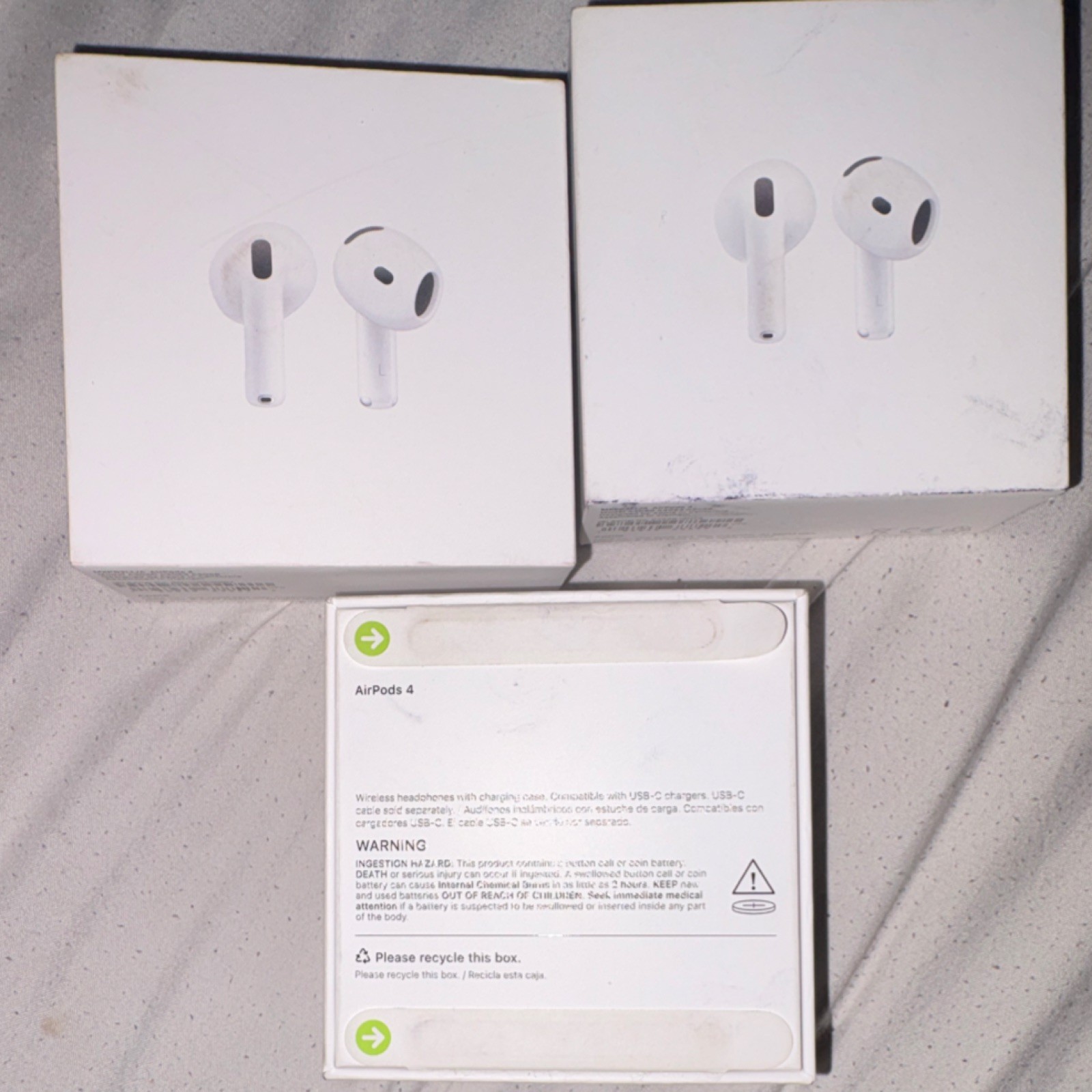 Apple AirPods 4 Wireless Bluetooth In-Ear Earbuds Built-In Mic White Lot of 3