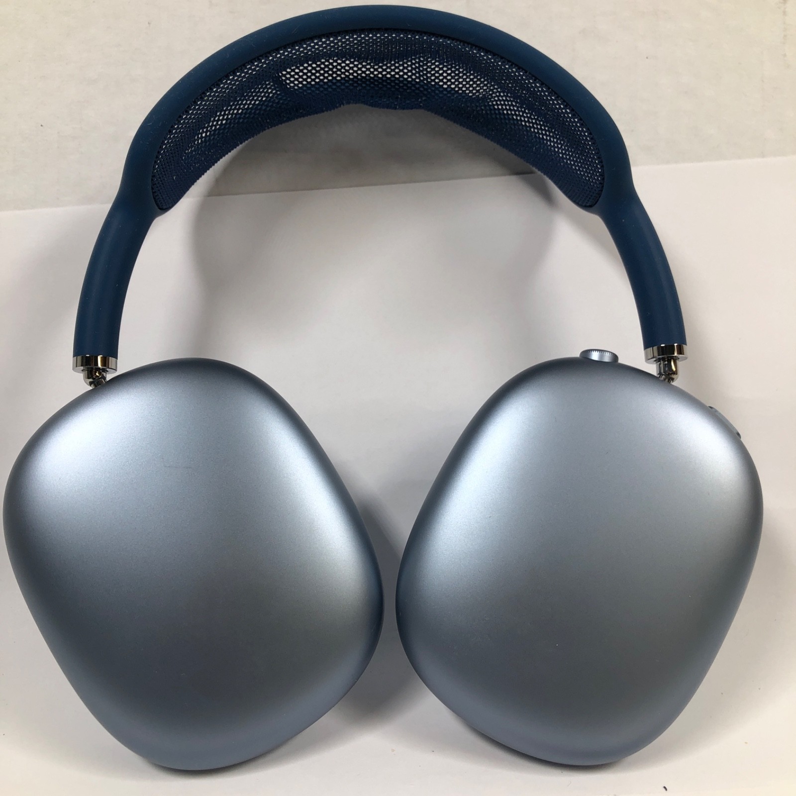 ISSUE Apple AirPods Max A2096 Wireless Bluetooth Over-Ear Headphones Blue