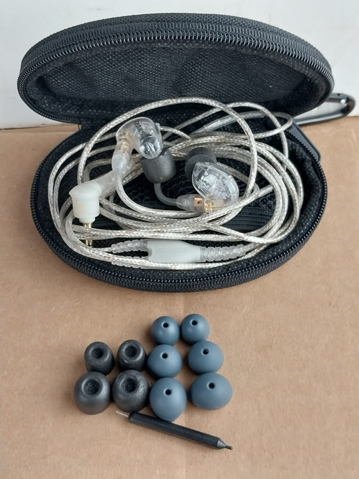 Shure SE215 Single Driver In-Ear Monitors Clear