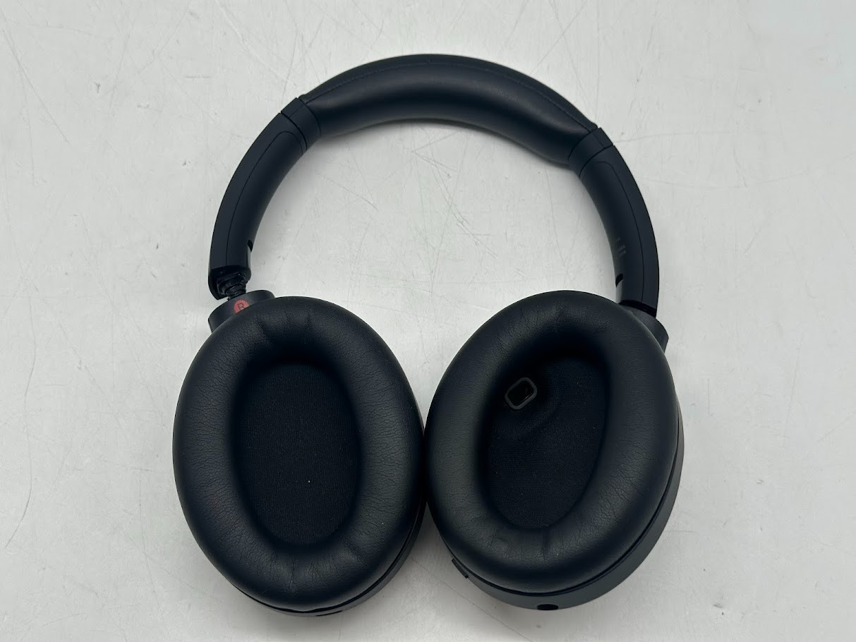 Sony WH-1000XM4 Wireless Headset – Black – READ