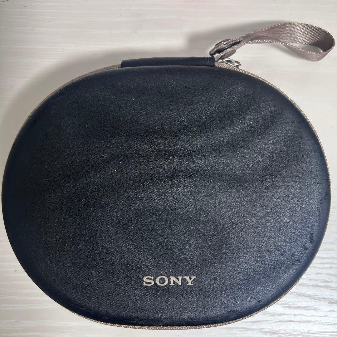 Sony WH-1000XM2 Wireless Noise Cancelling Over the Ear Headphones W/Box