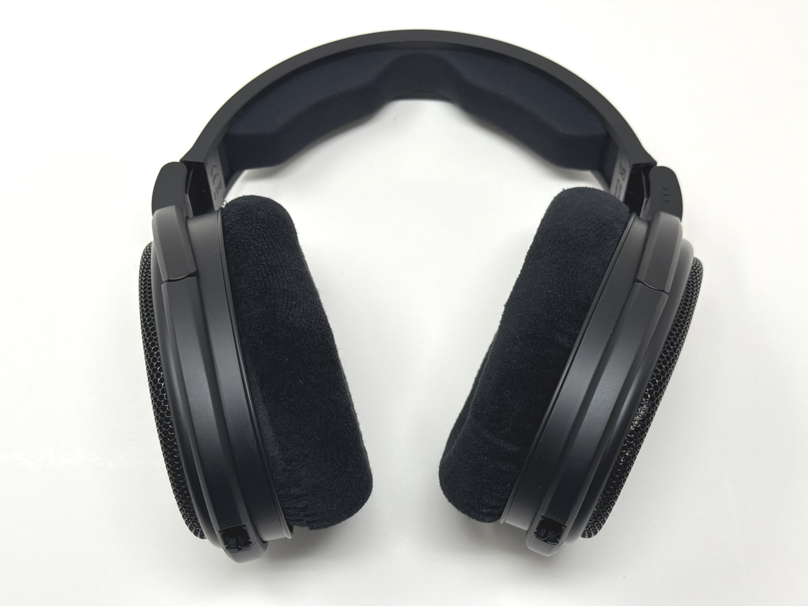 Sennheiser HD 660S2 Wired Over-Ear Headphones – Black Excellent
