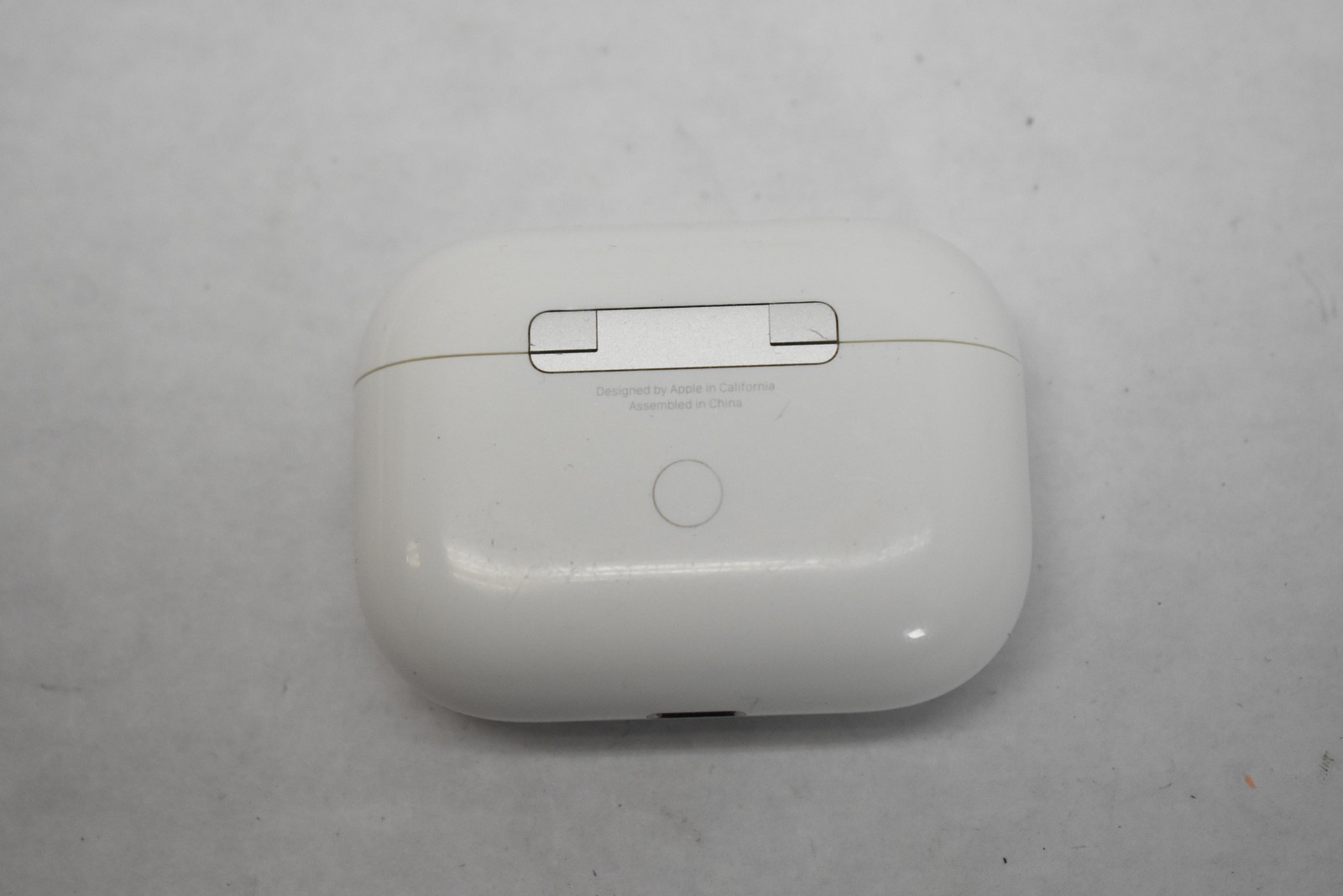 Apple AirPods Pro Wireless Earbuds 1st Gen MagSafe Charging Case White A2190