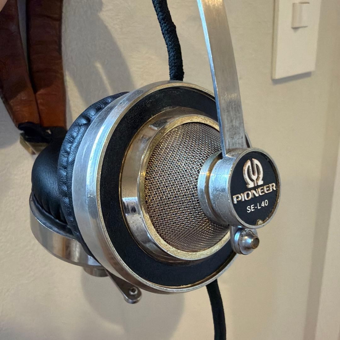 Pioneer SE-L40 Vintage Stereo Headphones Brass & Leather Working condition