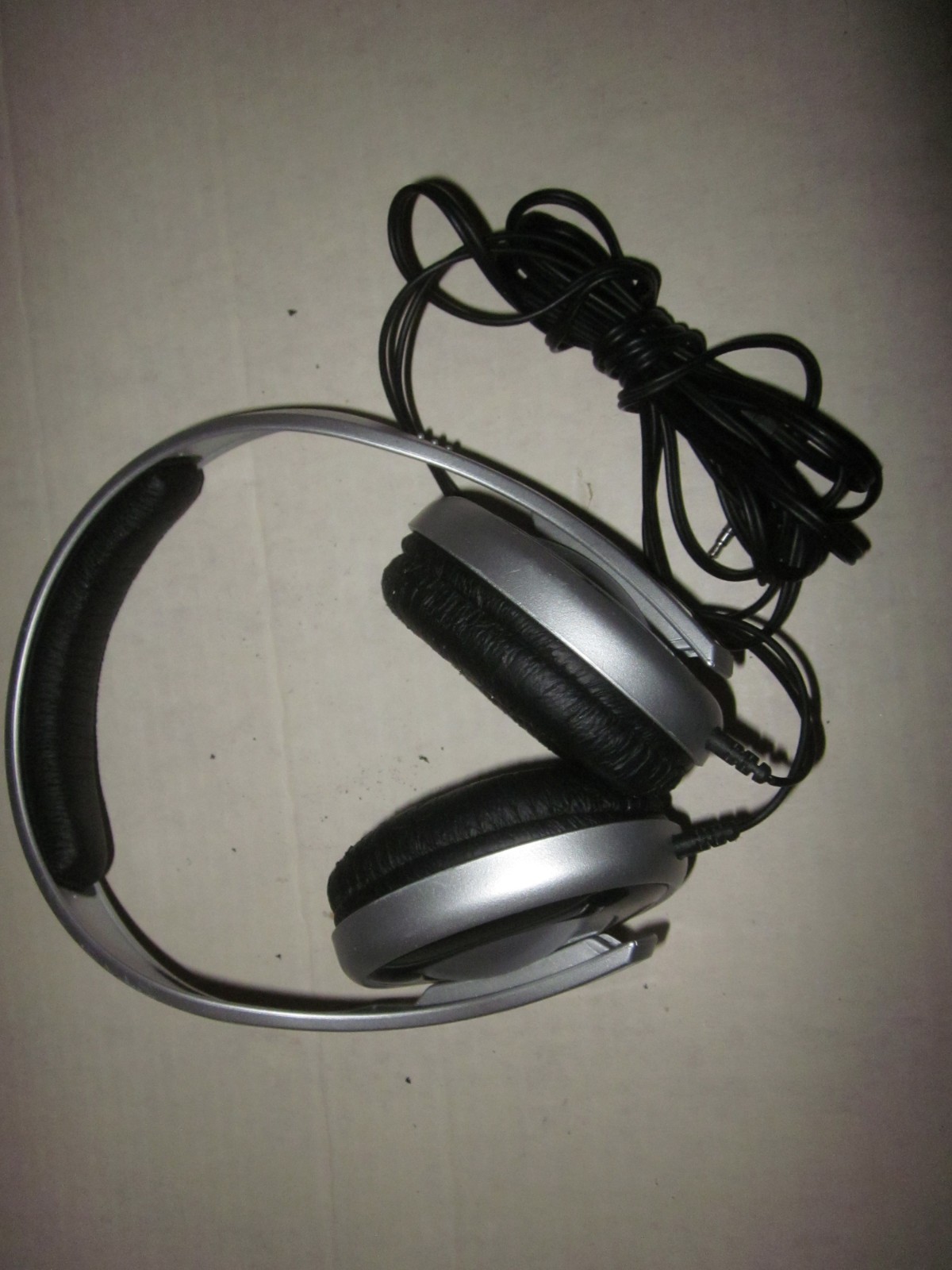 SENNHEISER HD 212 PRO HEADPHONES