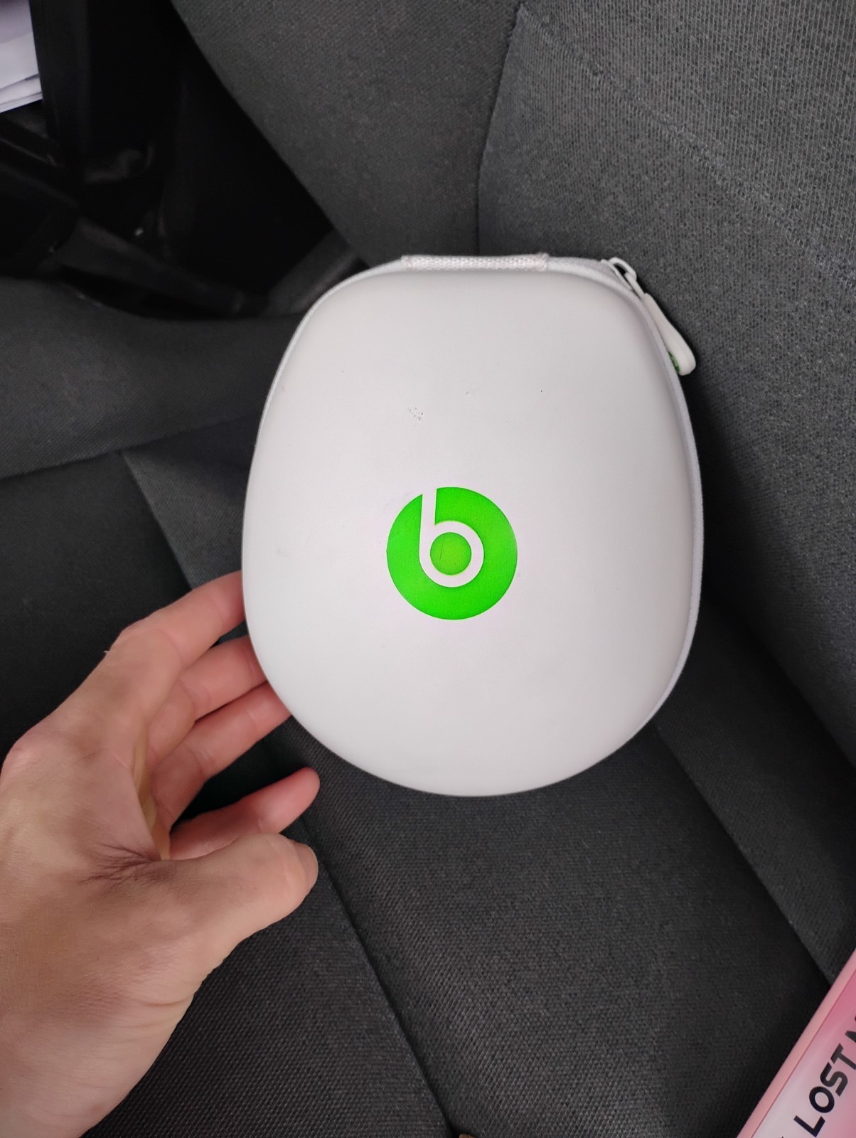 Beats by Dr. Dre Mixr On-Ear W/Case Limited Edition DJ David Guetta