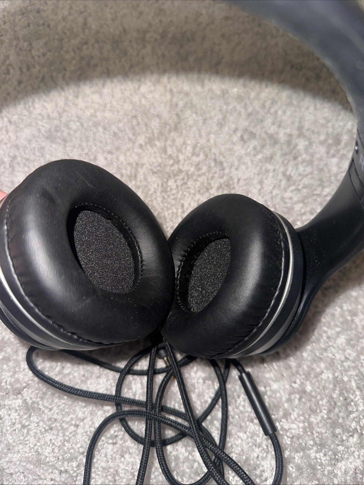 LORELEI X6 Over-Ear Wired Stereo Bass Headphones with Microphone, Lightweight