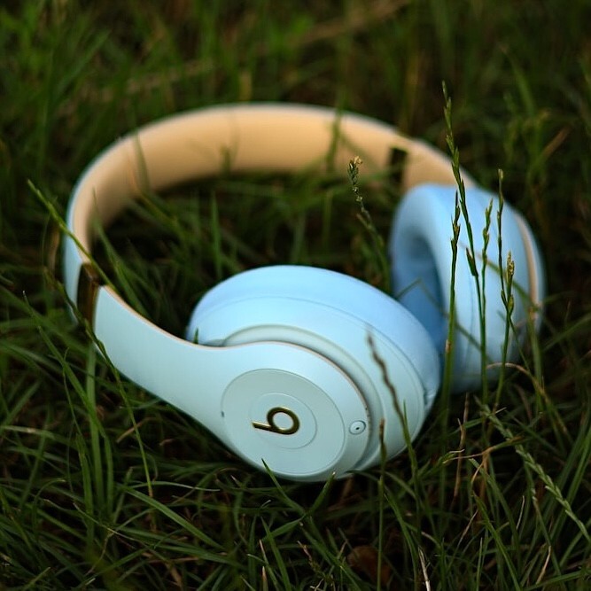 NEW SEALED – Beats Studio3 Skyline Collection Wireless Headphones – All Colors