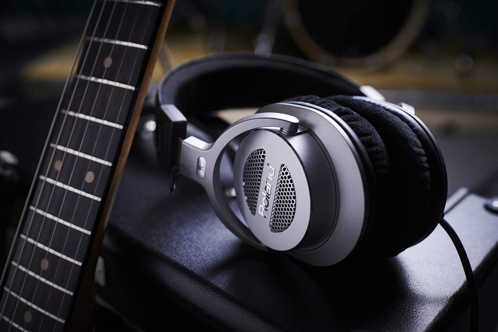 Roland Roland Monitor Headphone RH-A30 from Japan new