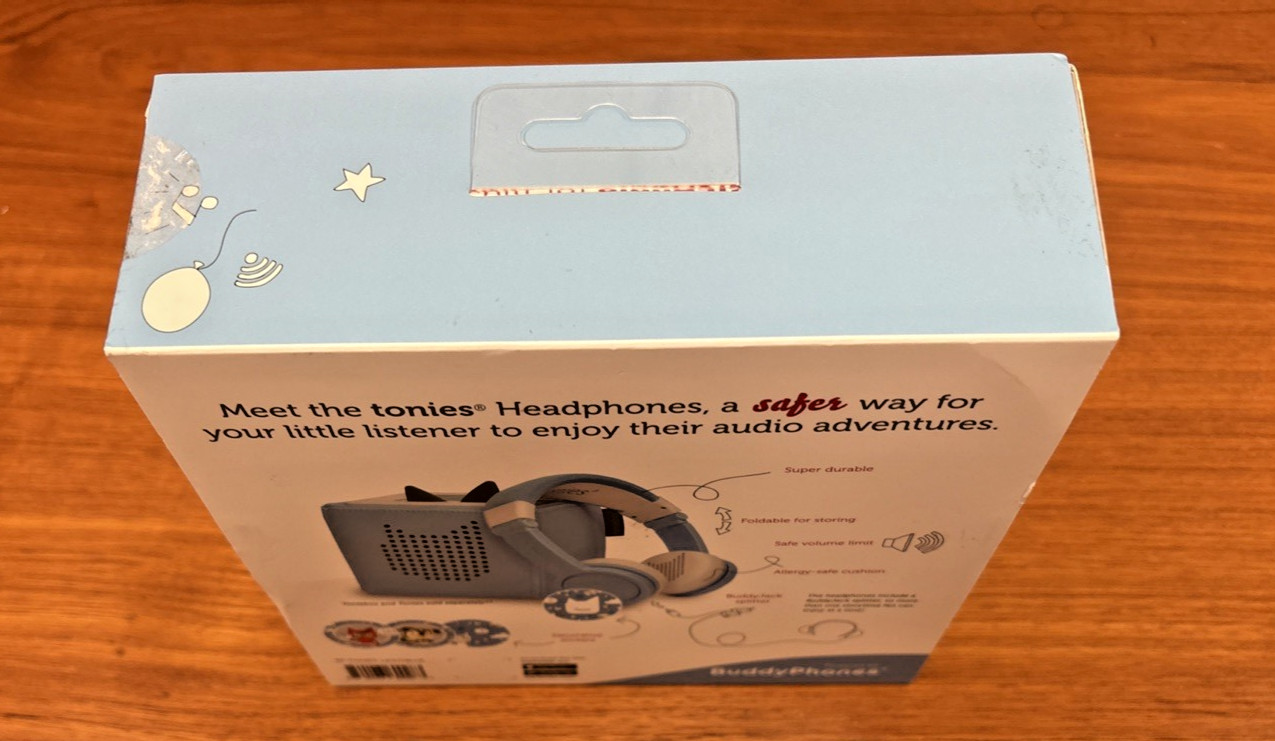 Tonies Foldable Wired Headphones for Kids Durable Safe Audio 85dB Light Blue