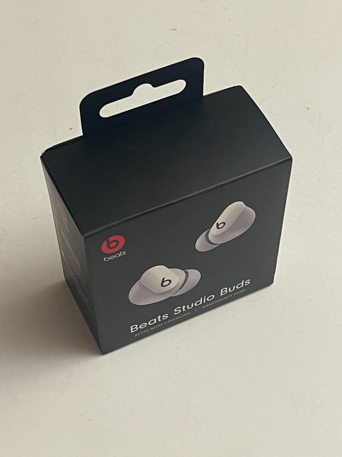 Beats by Dr. Dre Studio Buds – White