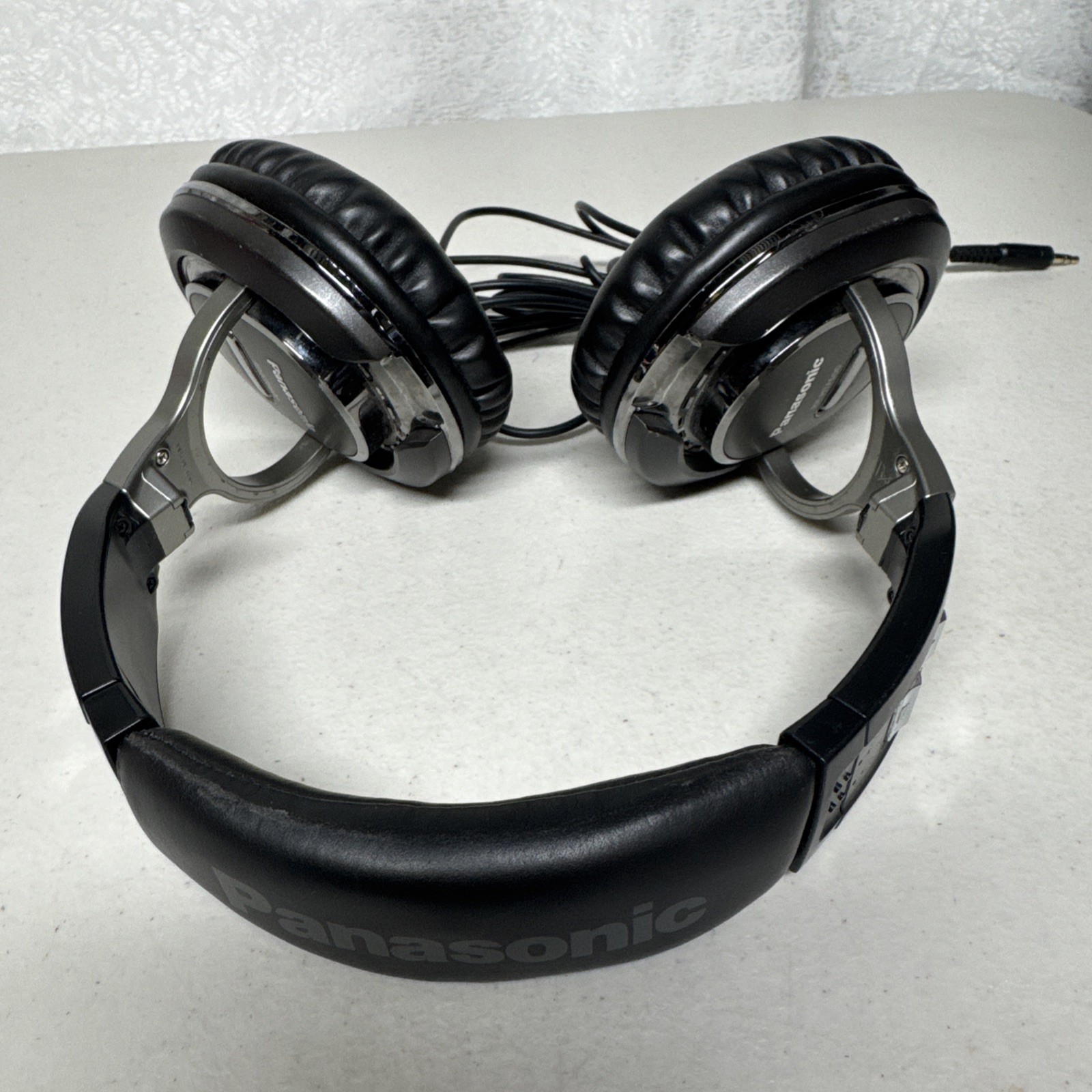Panasonic Over Ear Studio Monitor Headphones RP-HTF600 TESTED-Clean U20