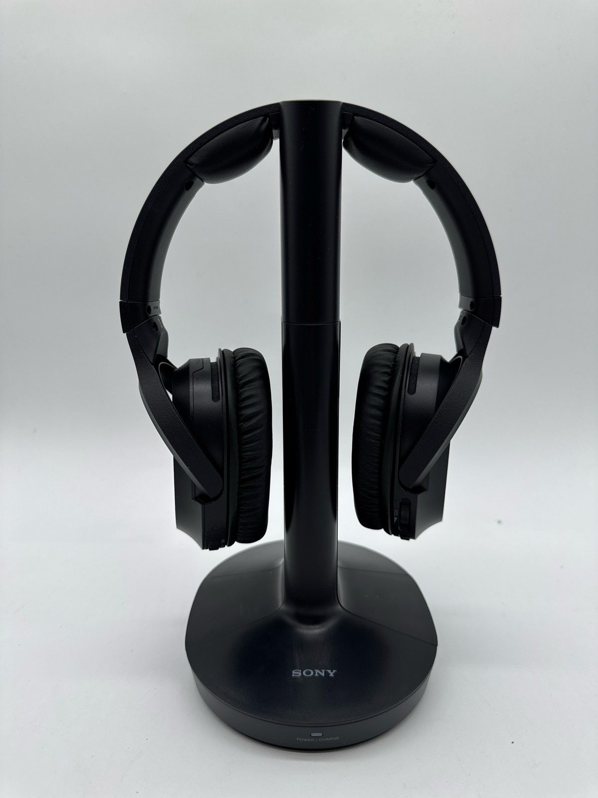 Sony WH-RF400 Wireless Over-Ear Home Theater Headphones 3.5 mm Jack – Black