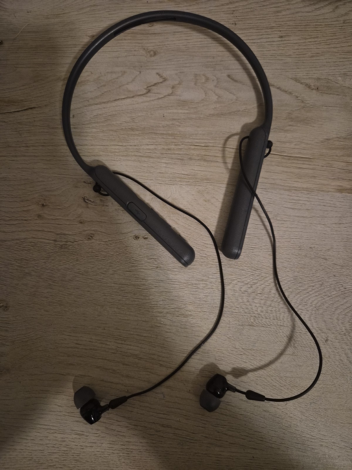 SONY WI-C400 Wireless Bluetooth Stereo Headphones Black/Gray WORK GREAT