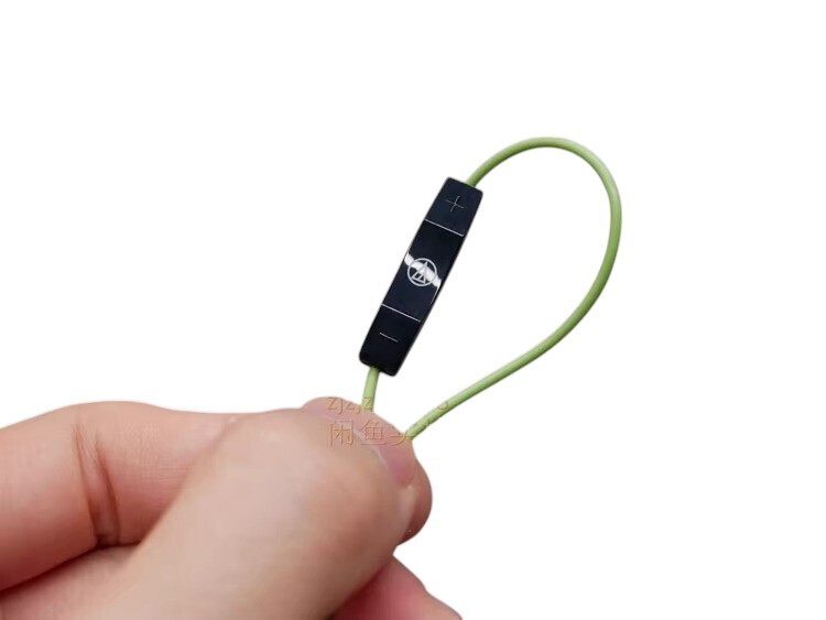 Audio technica ATH-CK400i In-Ear Headphones with Remote control