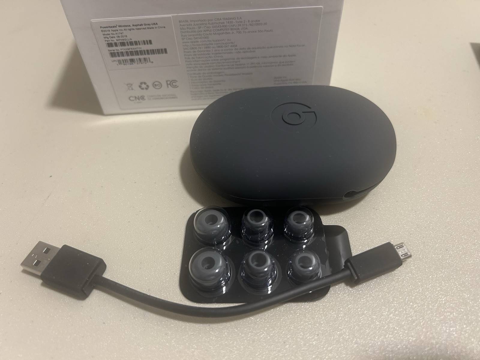 Beats Powerbeats³ 3 Wireless Earphones Black w/ Case & USB Charging Cable