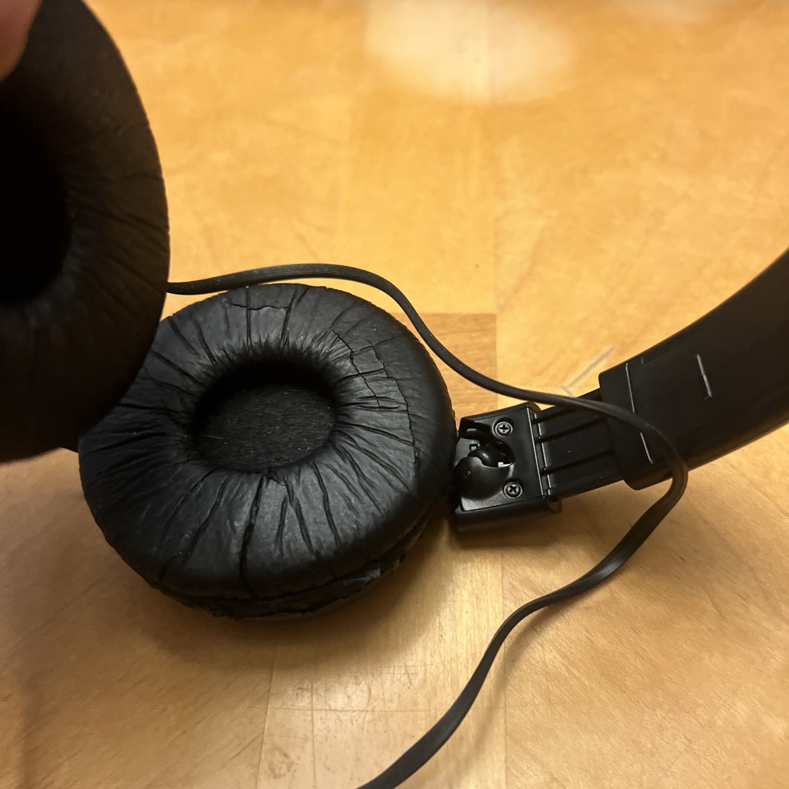 Sony Wired On-Ear Headphones – Black – 3.5mm Jack Audio Quality(2)