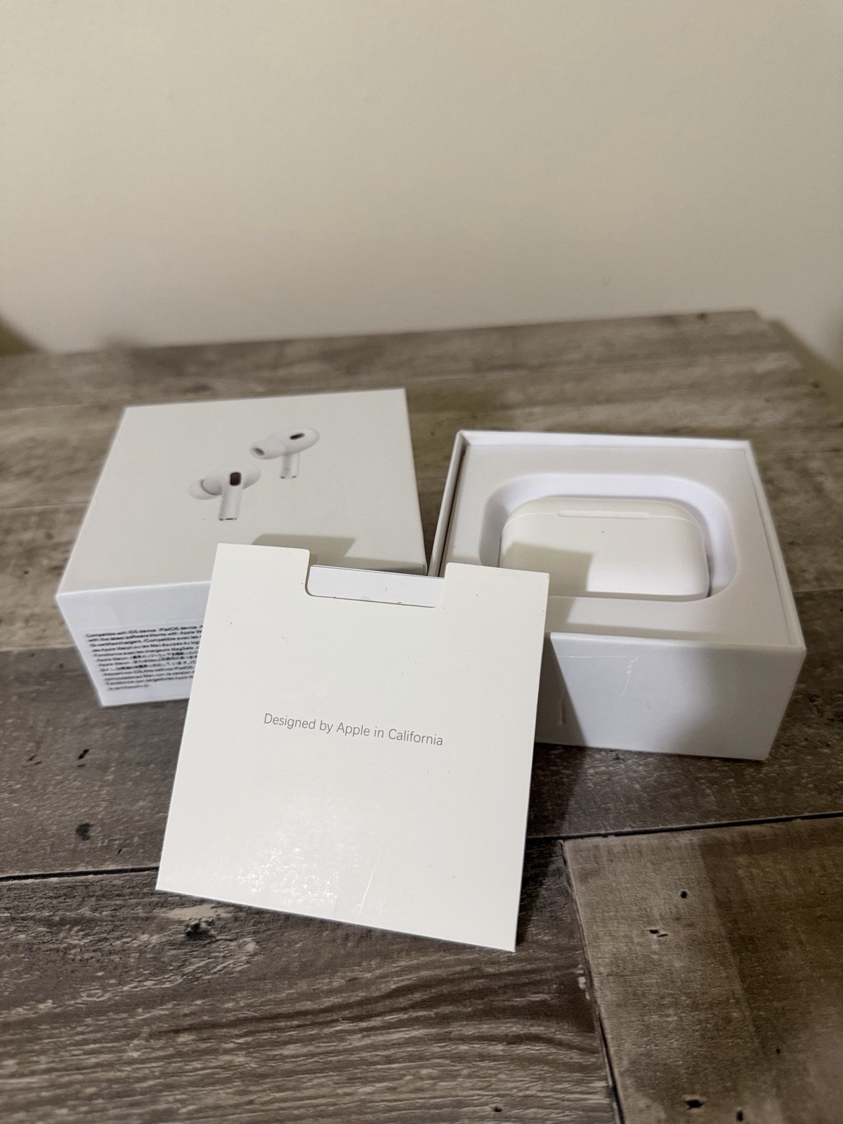 Apple AirPods Pro 2nd Gen White ANC MagSafe USB-C Wireless Charging