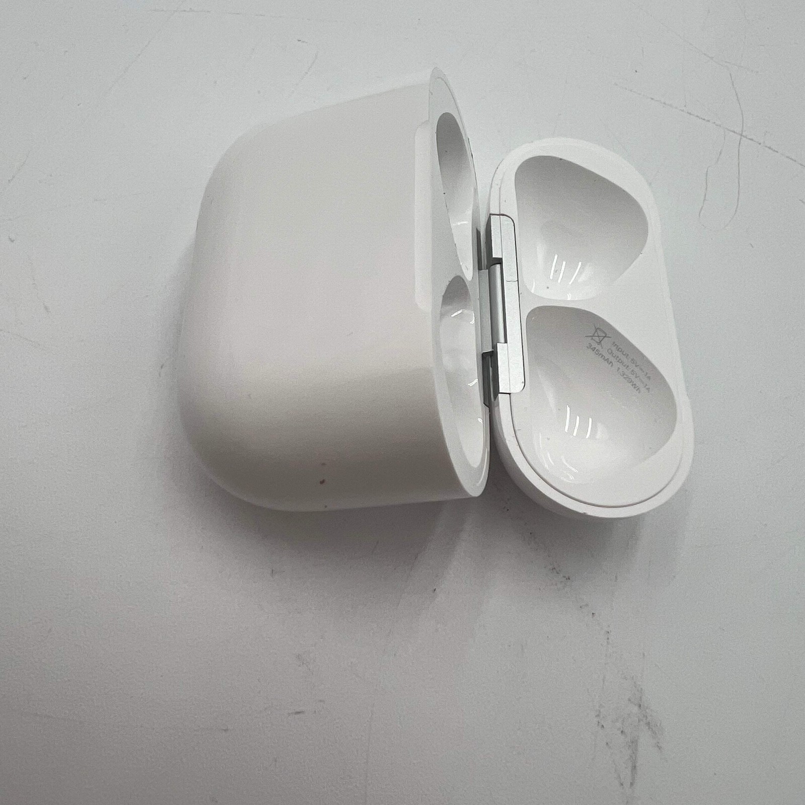 Apple AirPods 4th Gen Complete Set A3058 A3050 A3053 – Used A