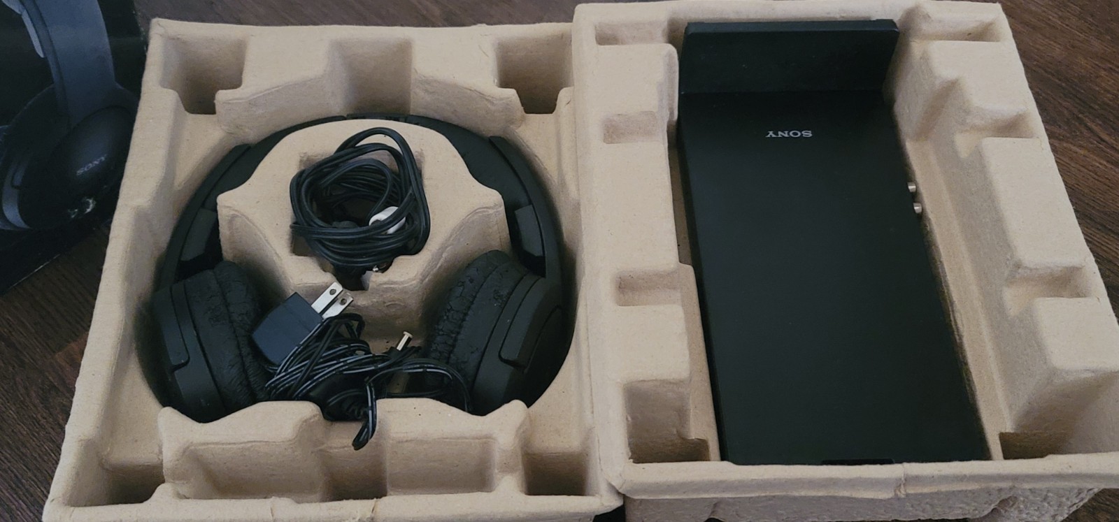 Sony MDR-RF985RK Over Ear Headphones – Black