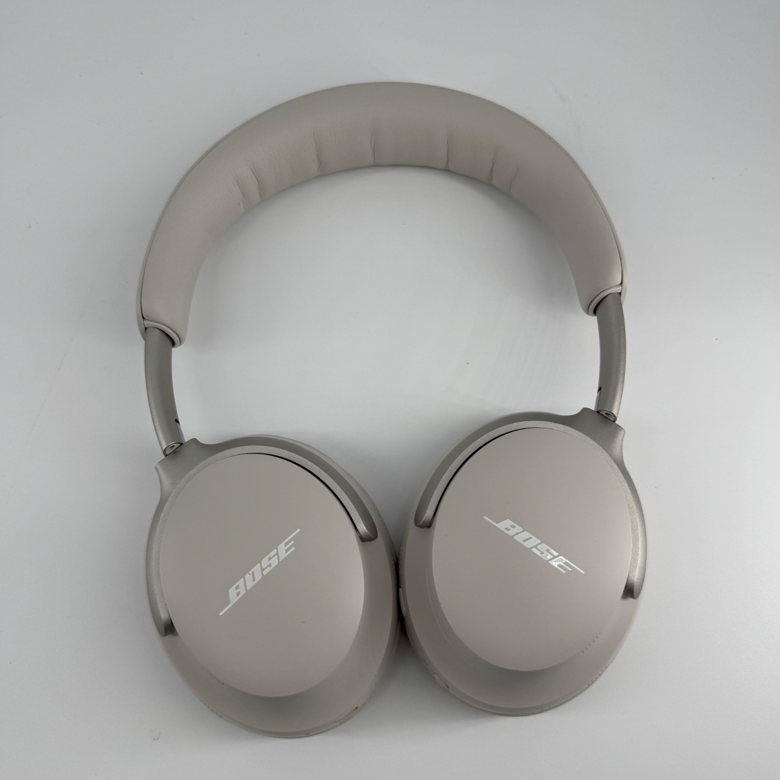 Bose QuietComfort Ultra Over-Ear Headphones – White Smoke w/ Case + Cord