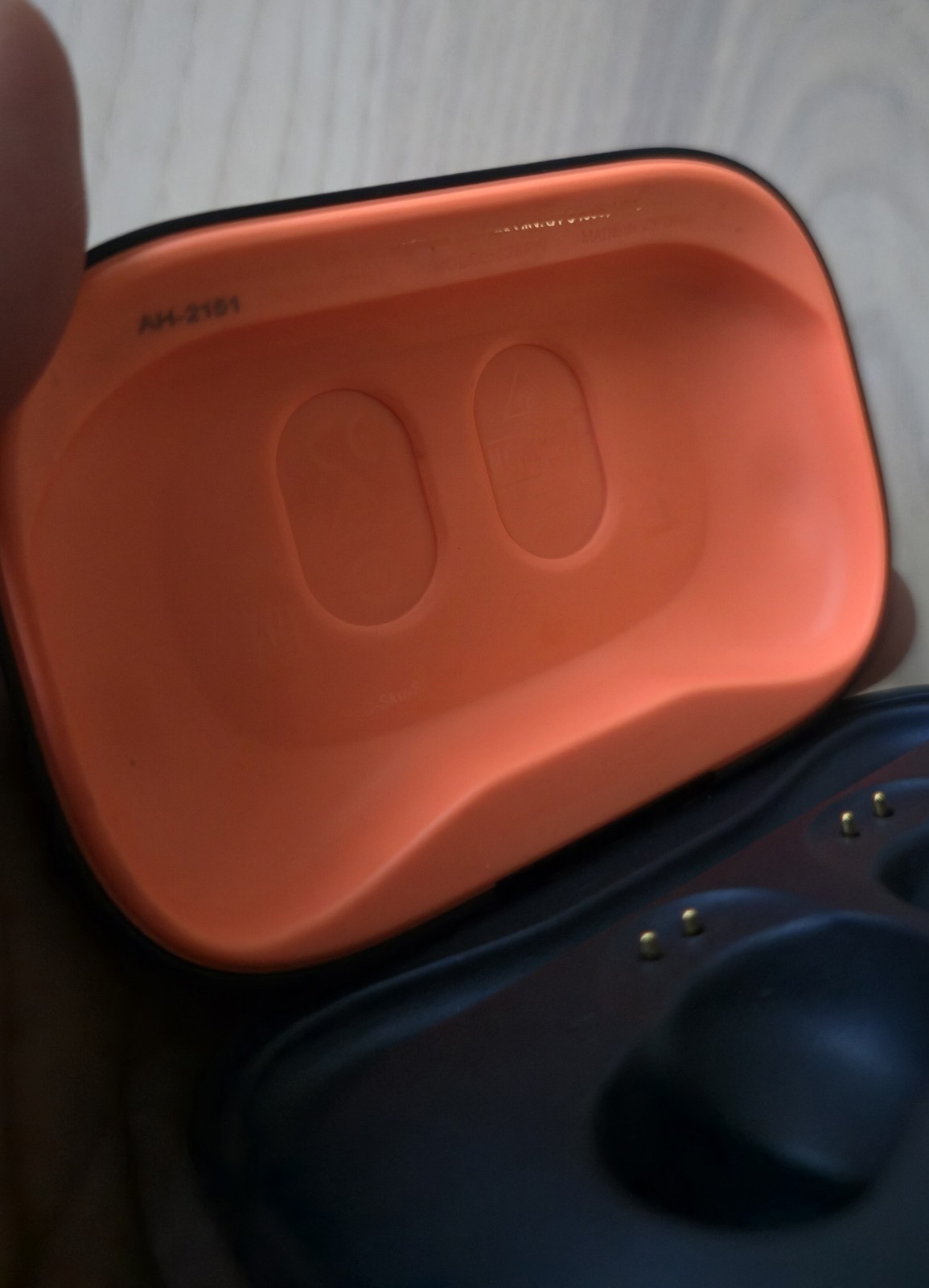 Charging case ONLY Skullcandy Push Active true wireless – Exellent Condition