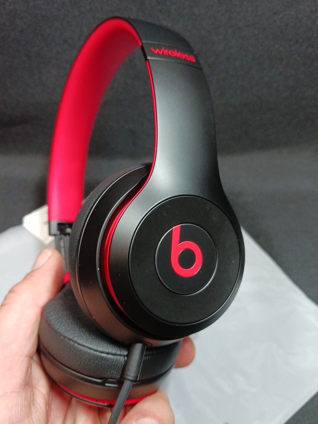 NEW! Beats by Dre Solo3 Wired Headphones Black and Red DEMO VERSION!!! READ!