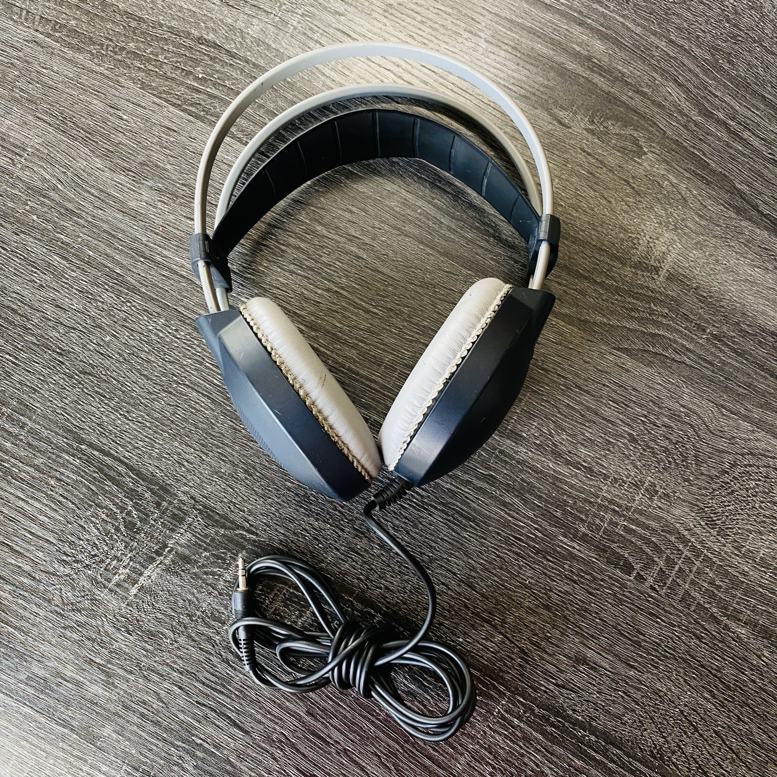 AKG M 80 MkII Mark 2 Mk2 Stereo Headphones Semi-open 3.5mm Tested Working