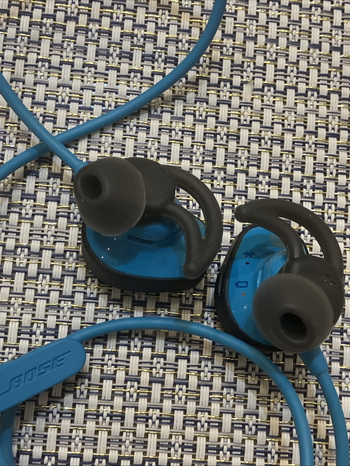 Bose SoundSport Wireless Bluetooth In-Ear Headphones – Aqua Black