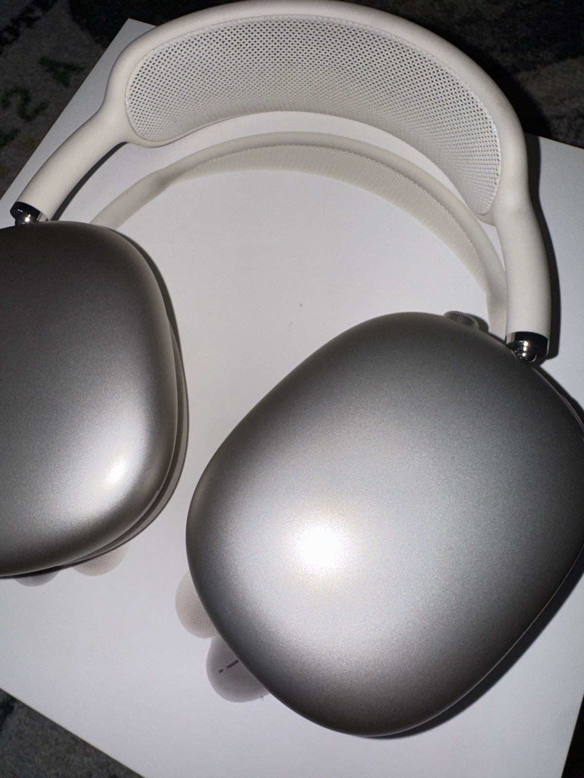 Apple AirPods Max USB-C Starlight Wireless Bluetooth Over-Ear Headphones