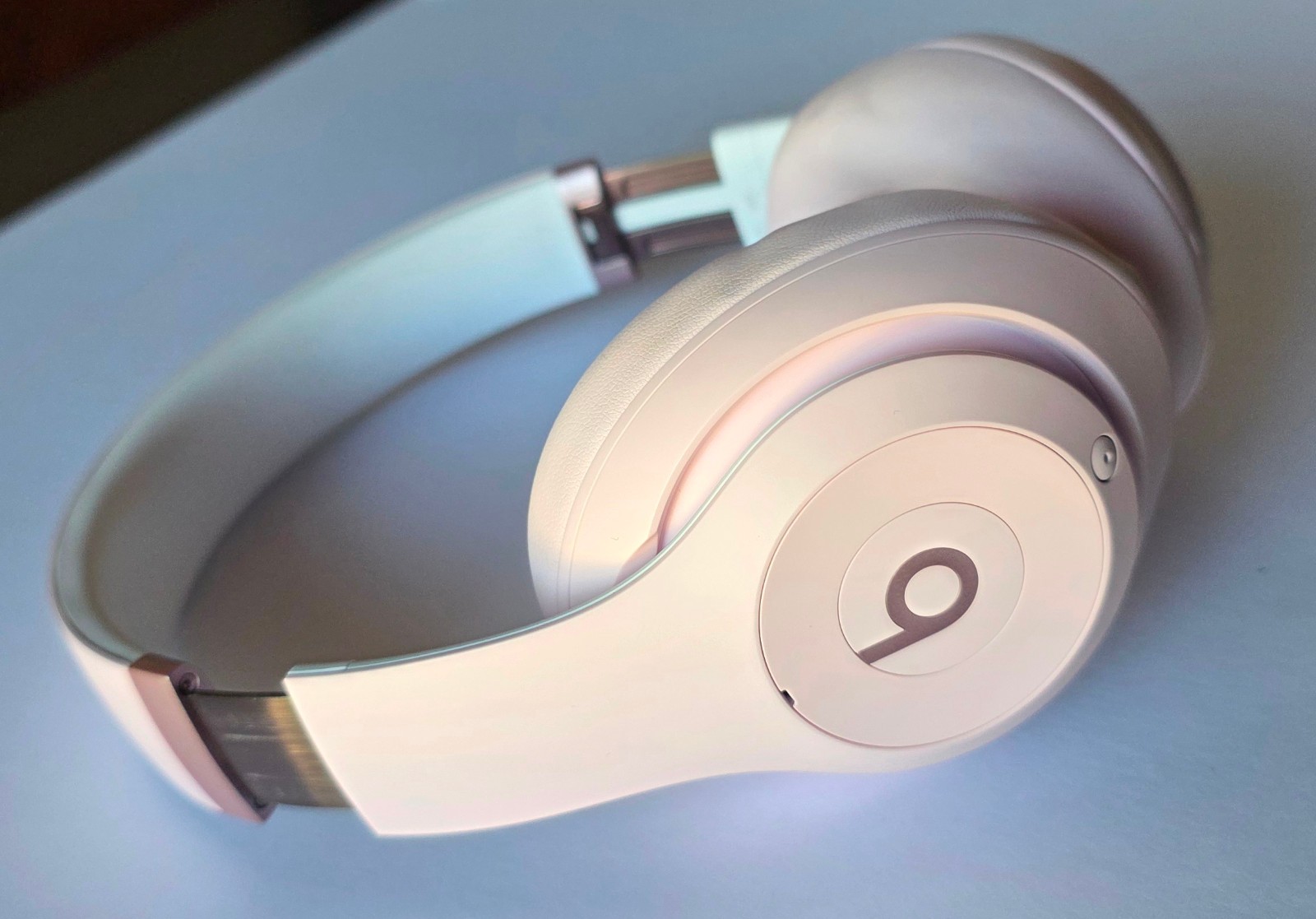 Unused Original Pink Beats Studio Pro Wireless NC Headphones ME2E4LL/A in Bulk P