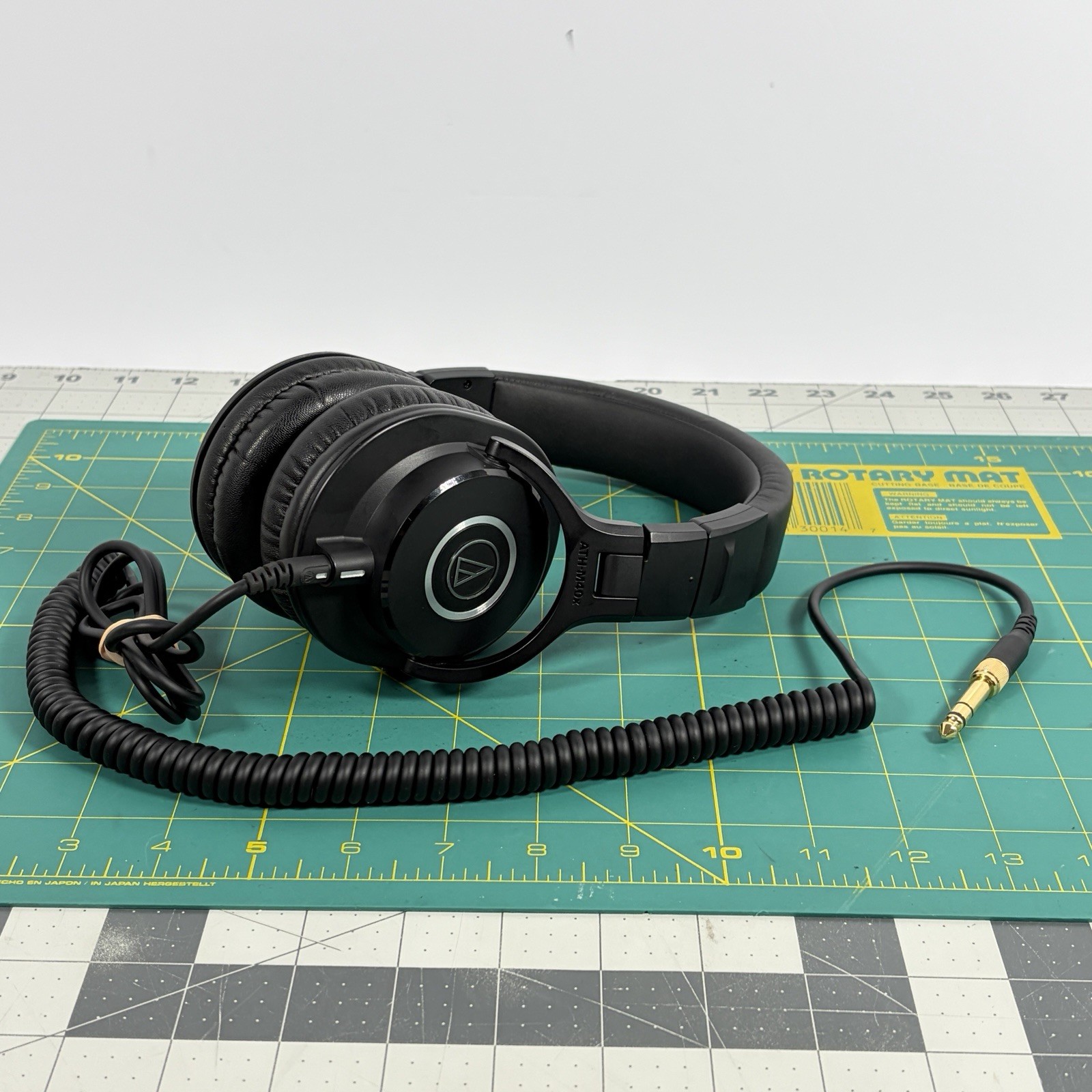 Audio-Technica ATH-M40x Professional Studio Monitor Headphones Black Tested