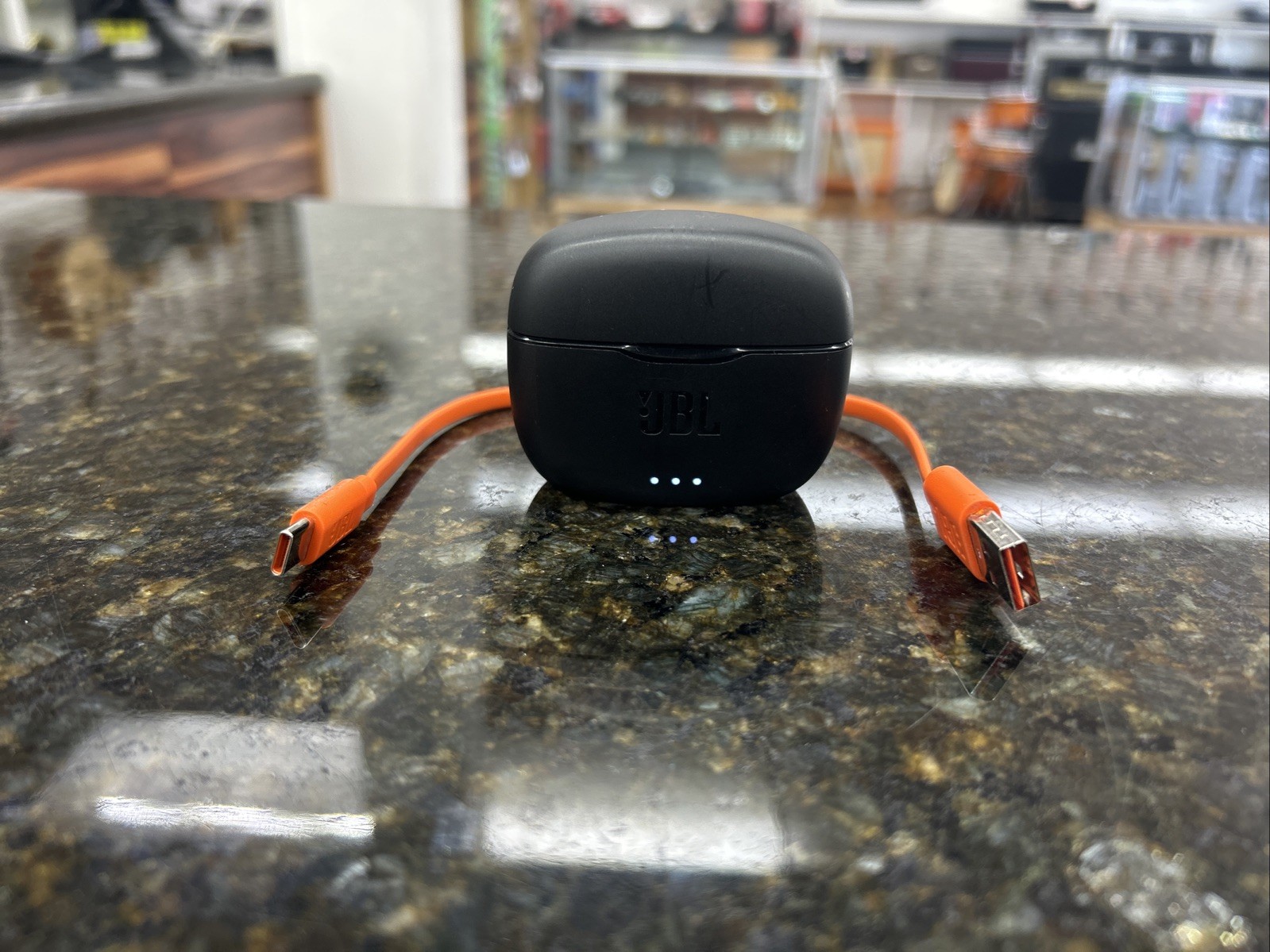 JBL Tune 215TWS