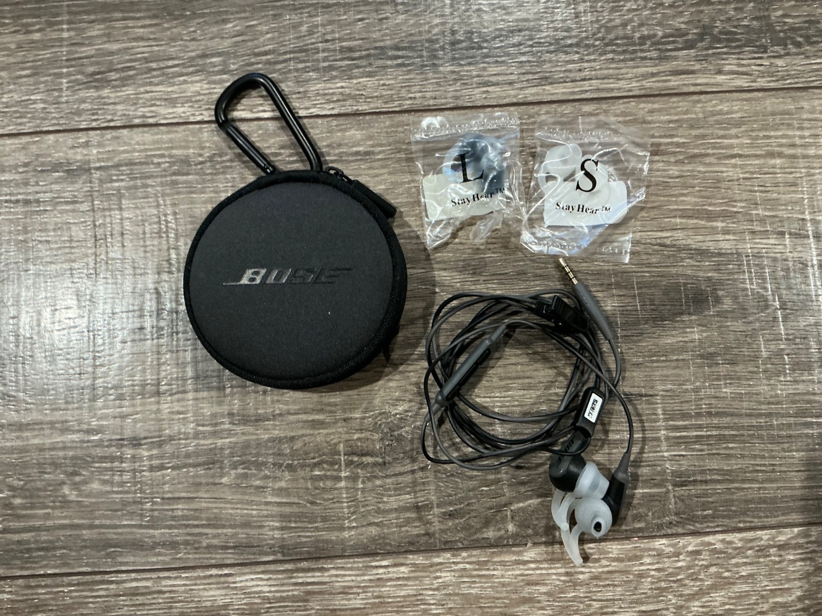 Bose SoundSport Wired In-Ear Headphones (Charcoal/Black with a standard 3.5mm)