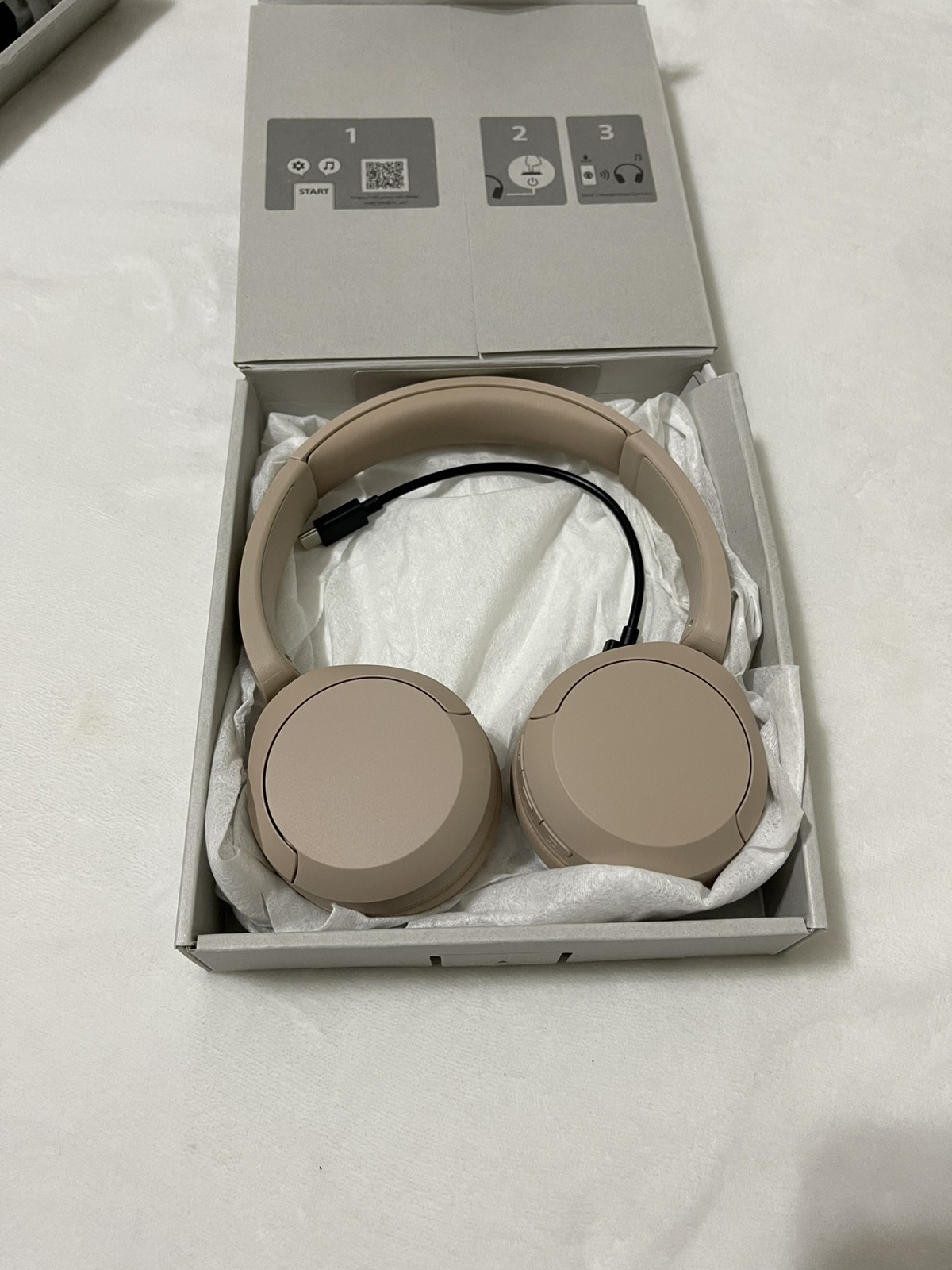 Sony WH-CH520 Over Ear Wireless Bluetooth Headphones WHCH520 – BEIGE