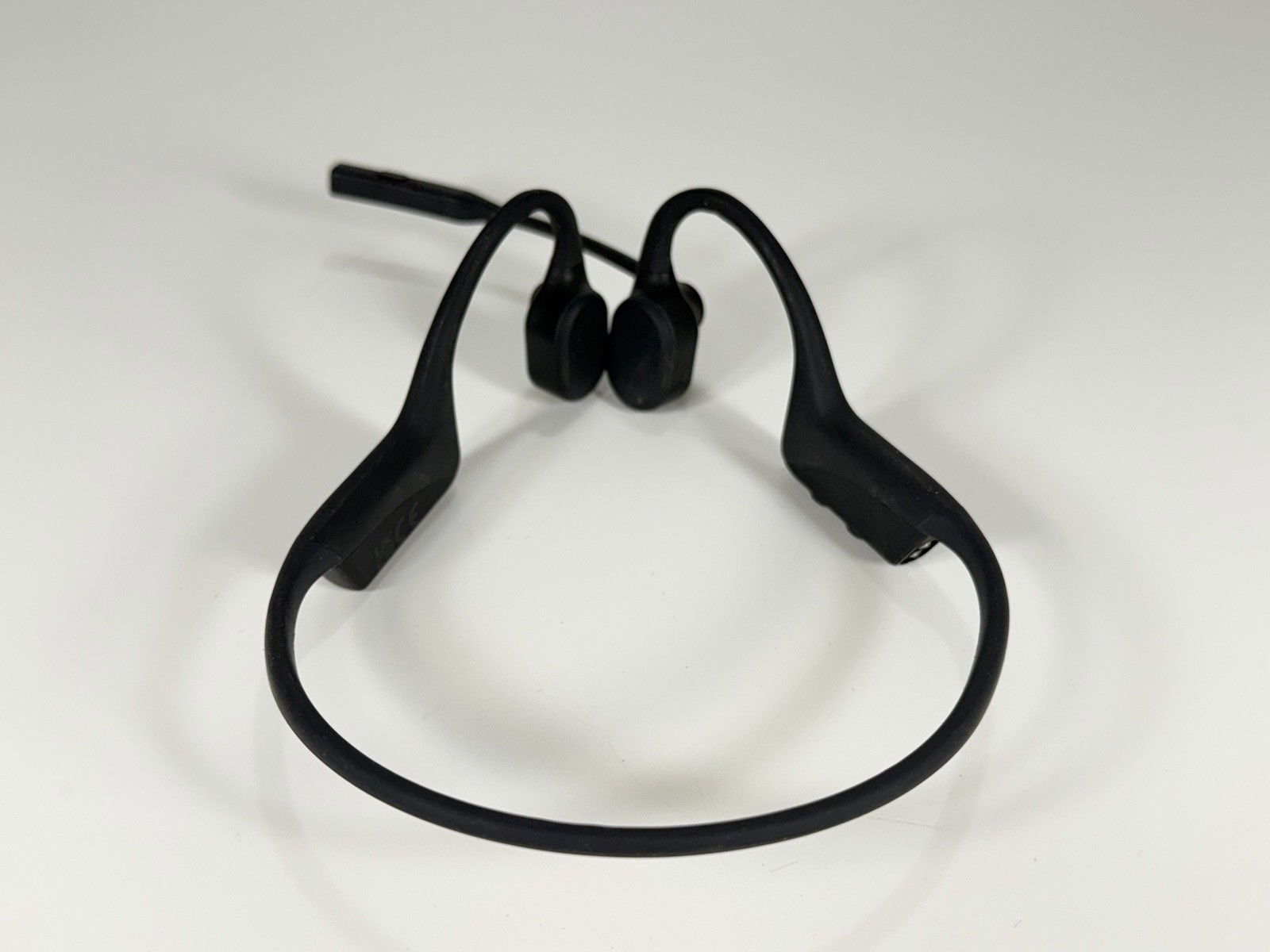 SHOKZ OPENCOMM 2 UC Bone Conduction Bluetooth Headset with Boom Mic / USB-A