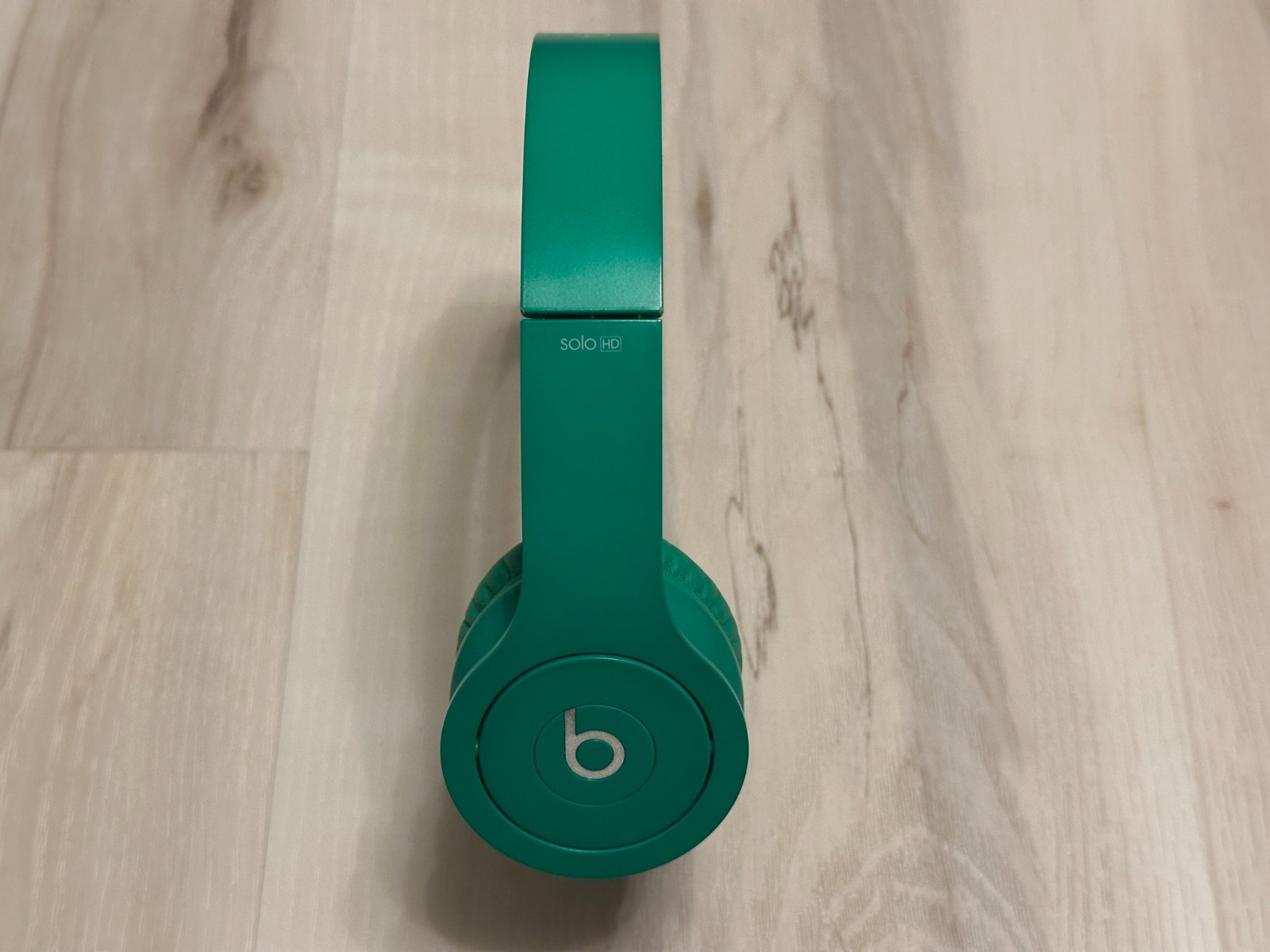 Beats by Dr. Dre Solo HD Wired on Ear Headphones with Box – GREEN – No Aux Cord