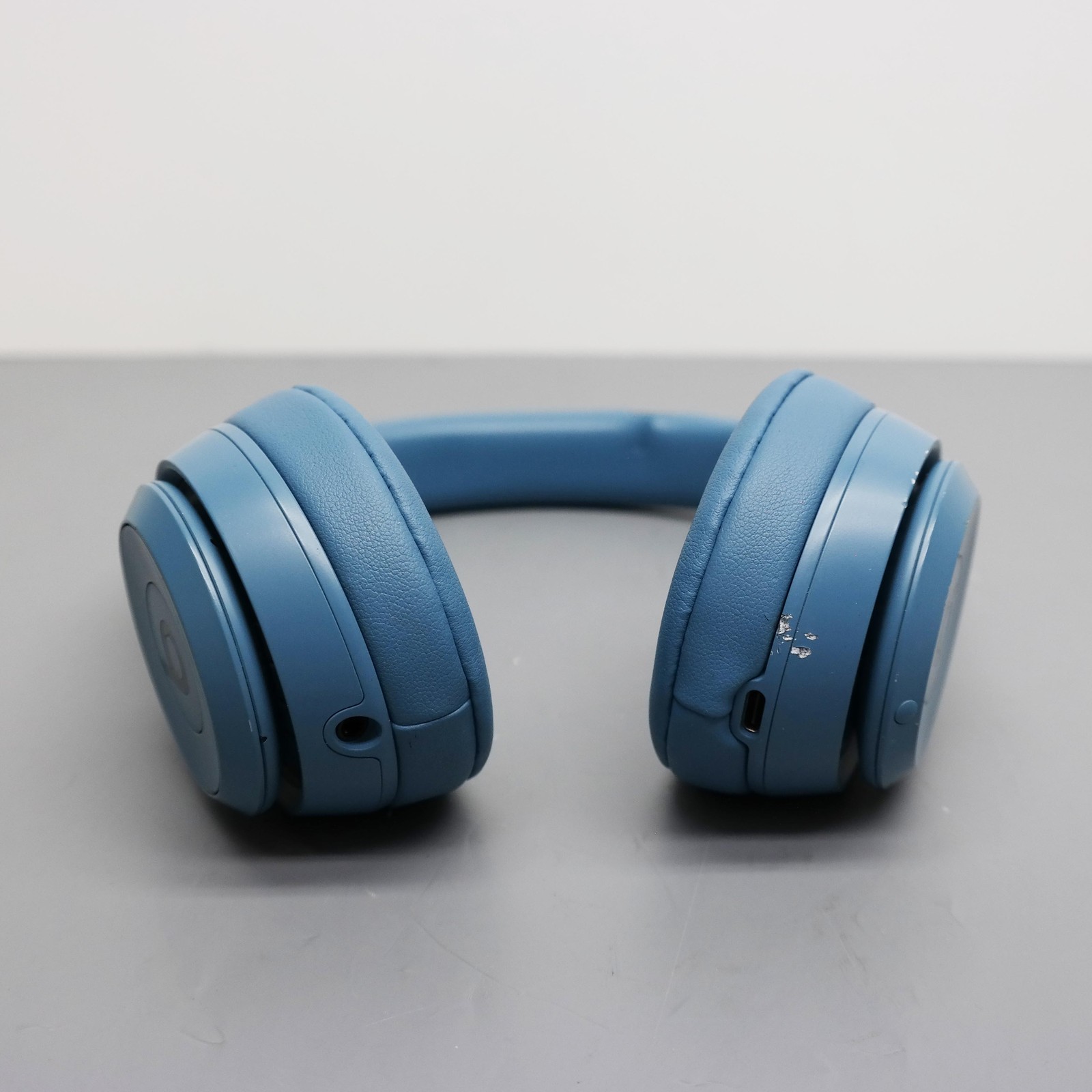 Beats by Dr. Dre Solo 4 On Ear Headphones MUW43LL/A Slate Blue READ