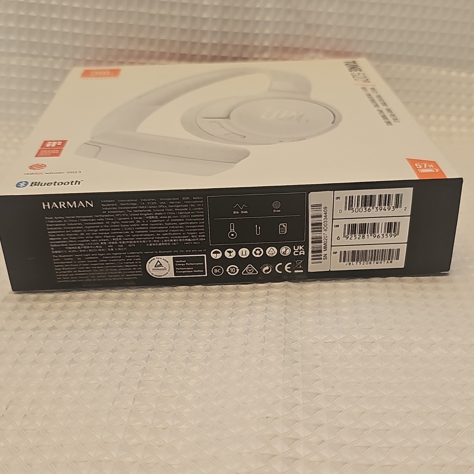 JBL Tune 520BT Wireless On-Ear Headphones Bluetooth USB-C White Foldable