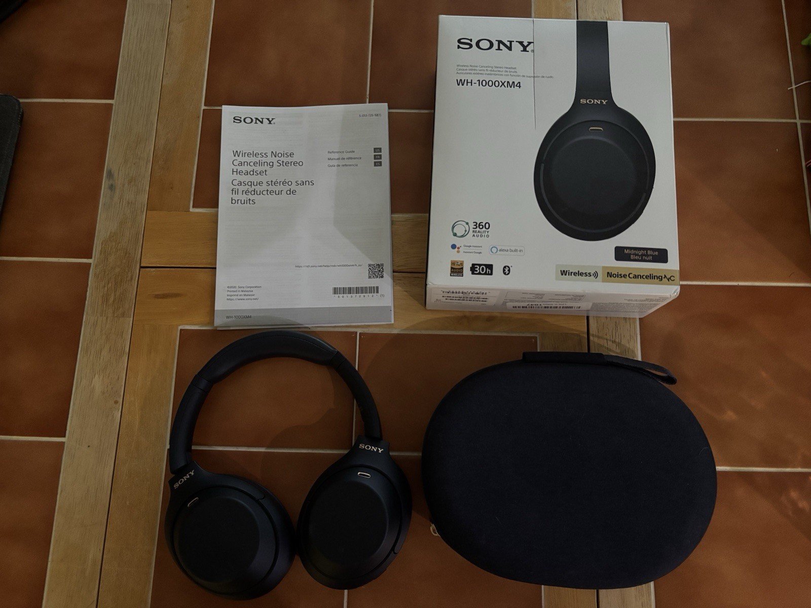 Sony WH-1000XM4 Midnight Blue Limited Wireless Headphones (READ)