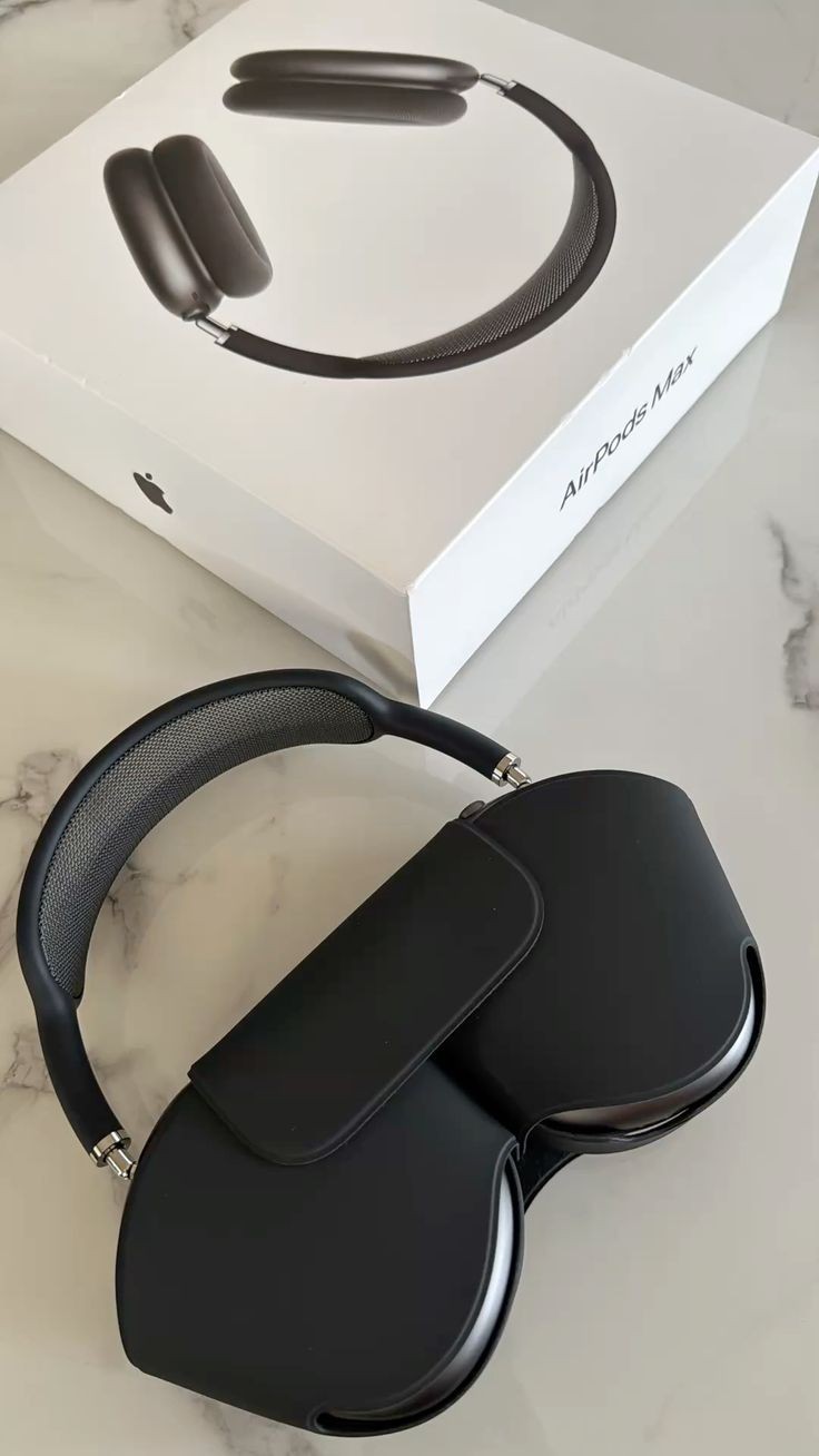 Apple AirPods Max Bluetooth Headphones – Space Grey